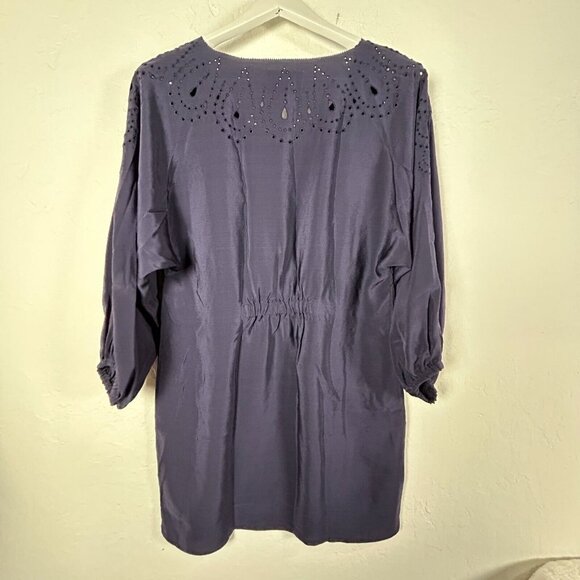 Madison Marcus Women's Eyelet Tunic Top 3/4 Sleeve Embroidered Silk Blue Medium - Picture 2 of 8